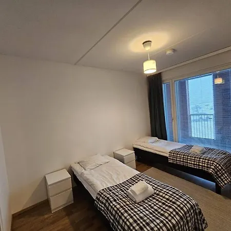 Kotimaailma - Tilava Kolmio Kruunuvuorenrannassa * Helsinki