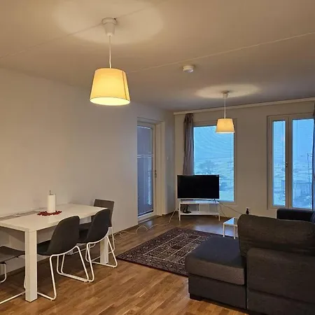 Kotimaailma - Tilava Kolmio Kruunuvuorenrannassa Apartment *