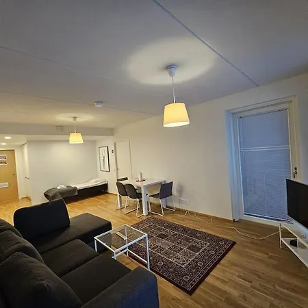 Kotimaailma - Tilava Kolmio Kruunuvuorenrannassa Apartment *